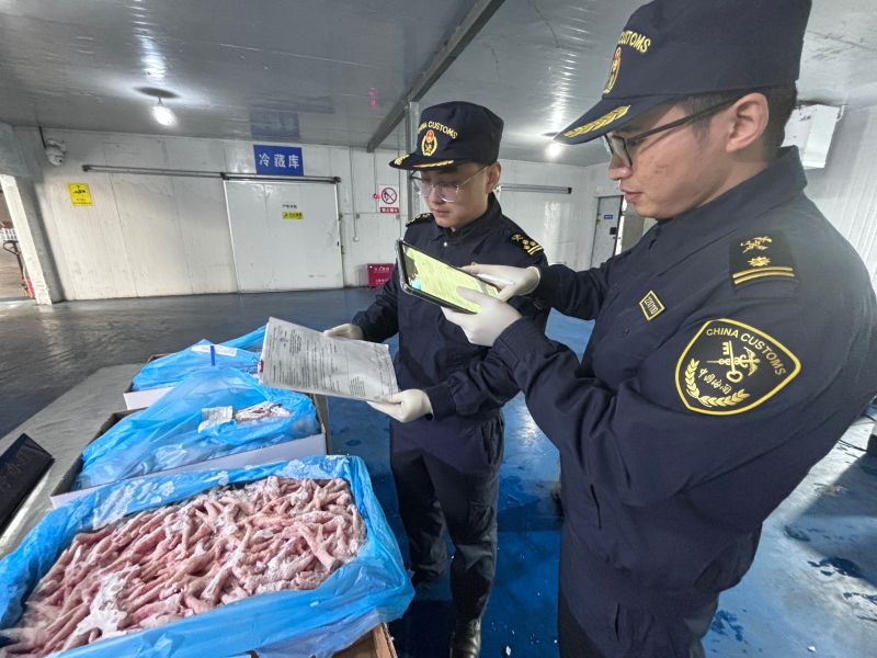 全国首批芬兰鸡肉在沪通关入境